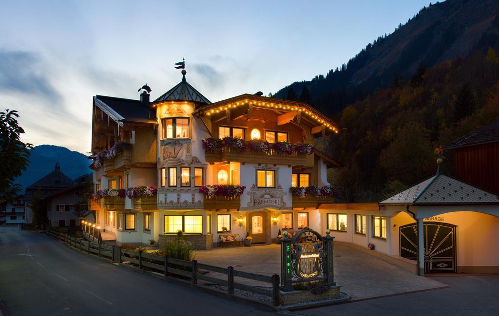 Ferienschloessl Harmonie Hotel โฮลซ์เกา ภายนอก รูปภาพ