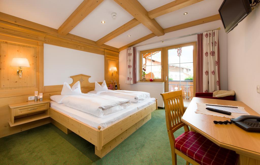 Ferienschloessl Harmonie Hotel โฮลซ์เกา ภายนอก รูปภาพ